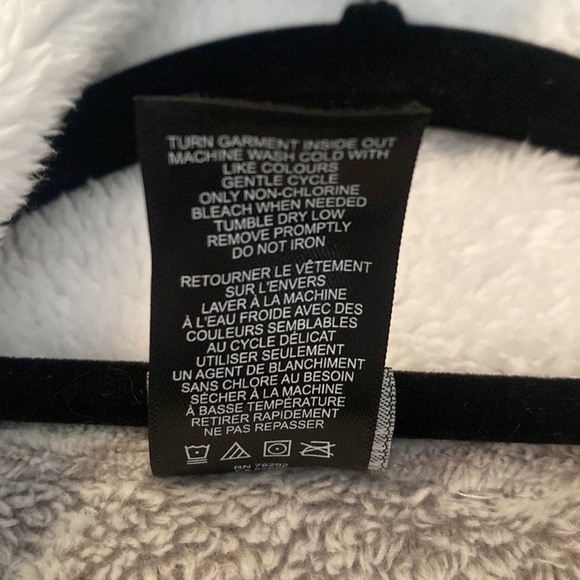 Disney Mickey logo lounge fleece hoody size medium - Picture 4 of 8